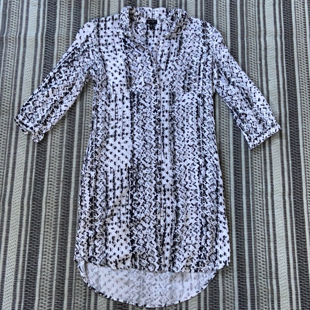 Jessica Simpson button down dress
